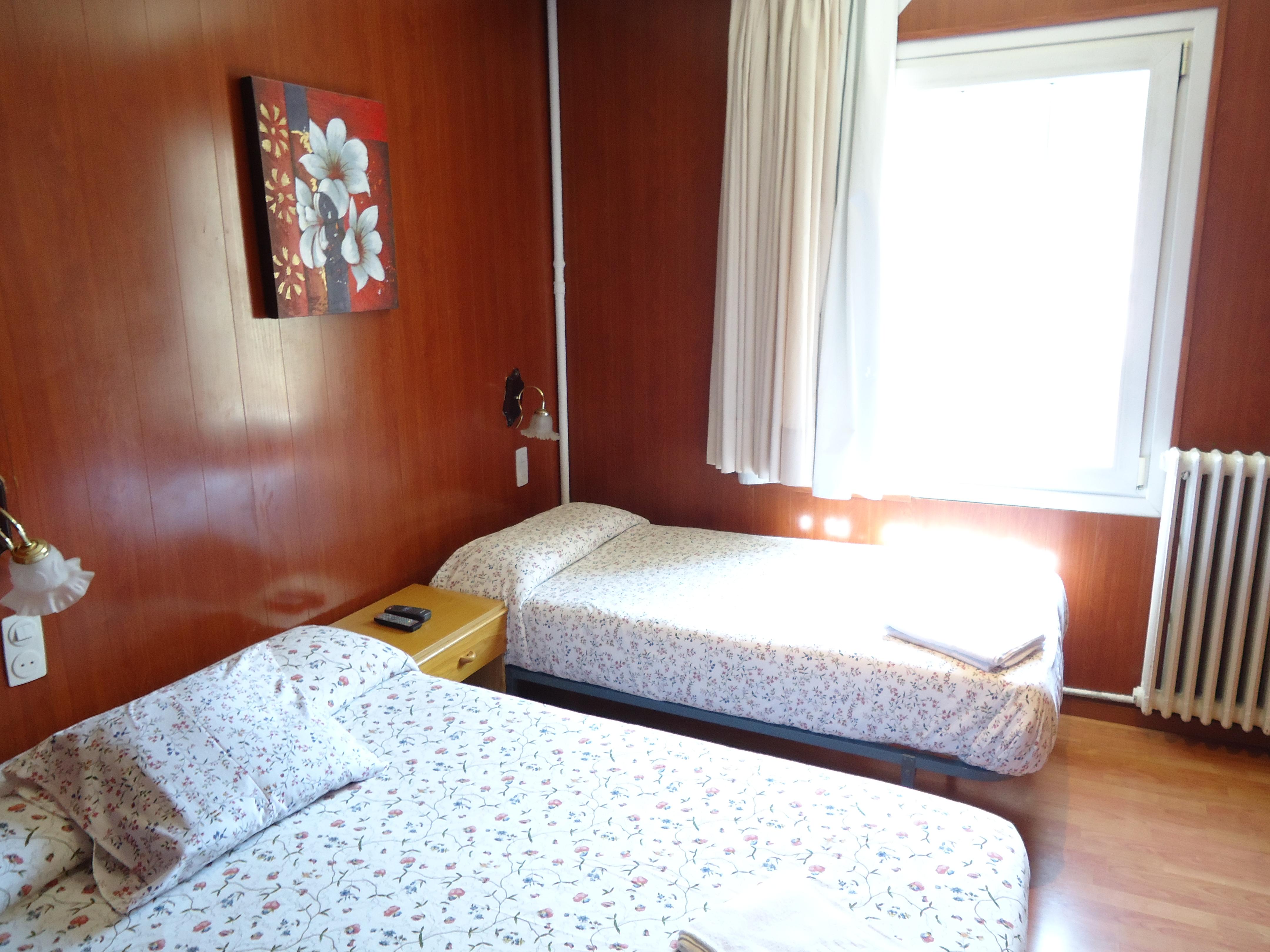 Hostal Porta De Nuria Рибес-де-Фресер Екстер'єр фото