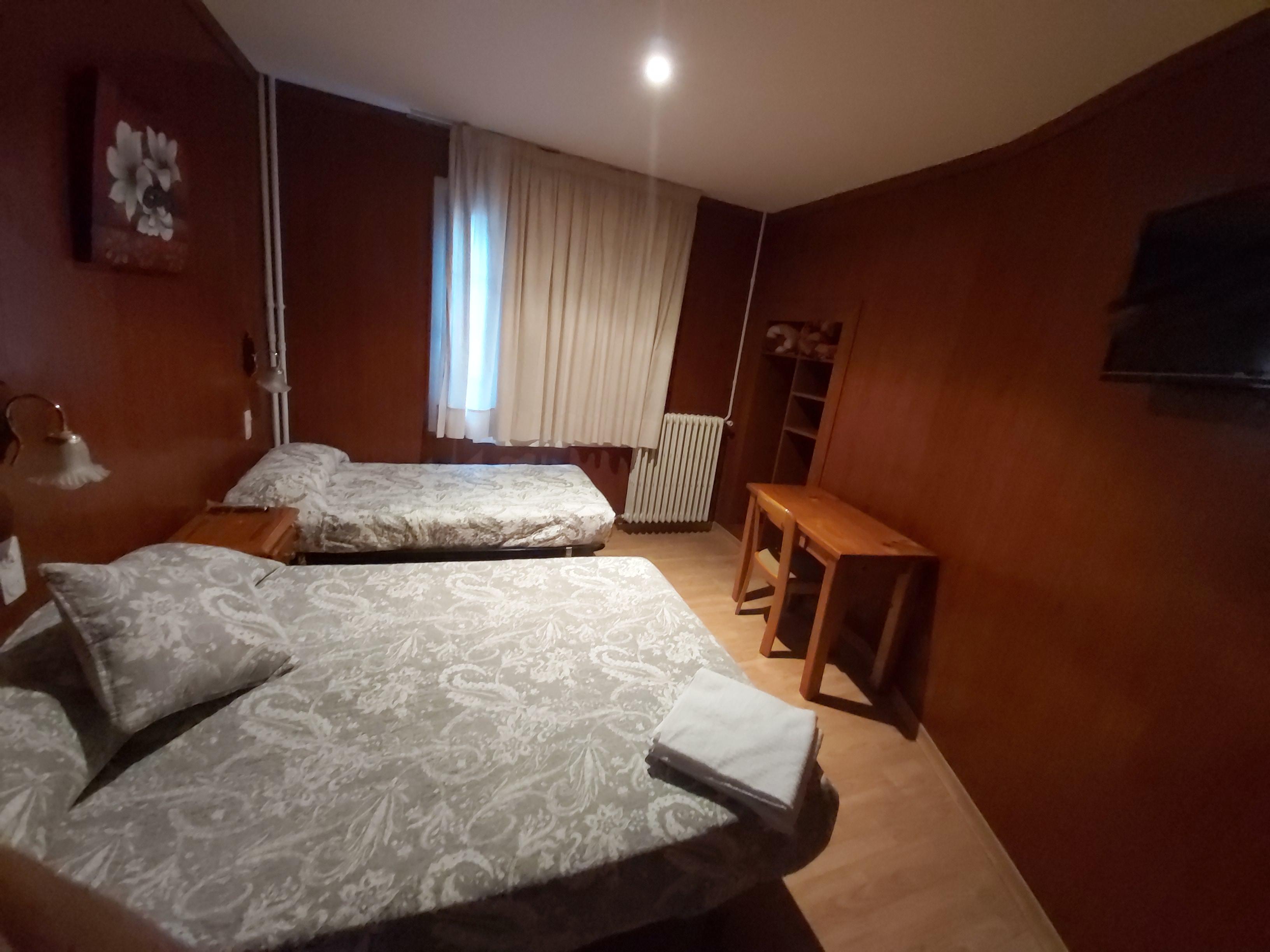 Hostal Porta De Nuria Рибес-де-Фресер Екстер'єр фото