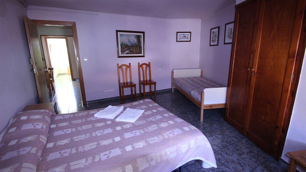Hostal Porta De Nuria Рибес-де-Фресер Екстер'єр фото